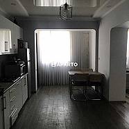 150 ლარი ღამე, ბინა დღიურად