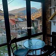 80 ლარი ღამე, ბინა დღიურად