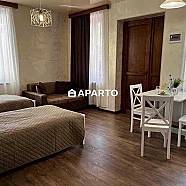 80 ლარი ღამე, ბინა დღიურად