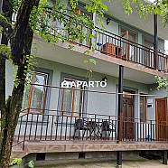 100 ლარი ღამე, ბინა დღიურად