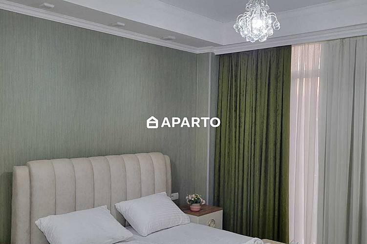 90 ლარი ღამე, ბინა დღიურად