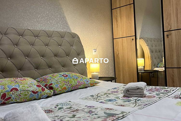 80 ლარი ღამე, ბინა დღიურად