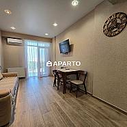 80 ლარი ღამე, ბინა დღიურად