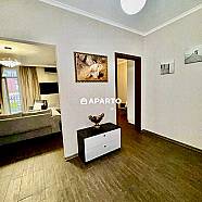 140 ლარი ღამე, ბინა დღიურად