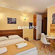 65 ლარი ღამე, ბინა დღიურად