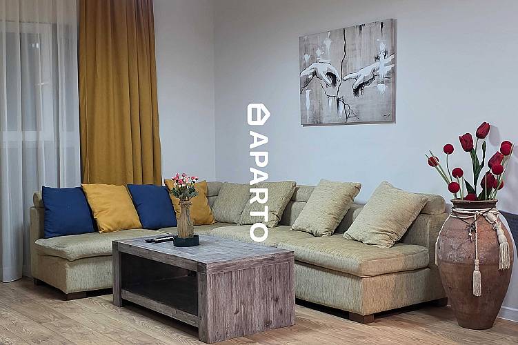 80 ლარი ღამე, ბინა დღიურად