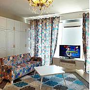 100 ლარი ღამე, ბინა დღიურად