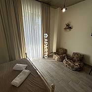 60 ლარი ღამე, ბინა დღიურად