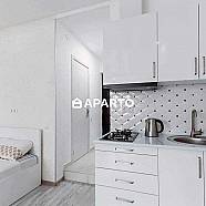 70 ლარი ღამე, ბინა დღიურად