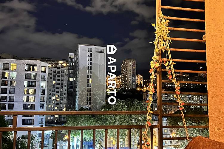 80 ლარი ღამე, ბინა დღიურად