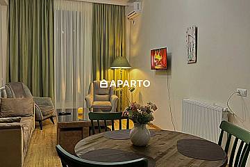 80 ლარი ღამე, ბინა დღიურად