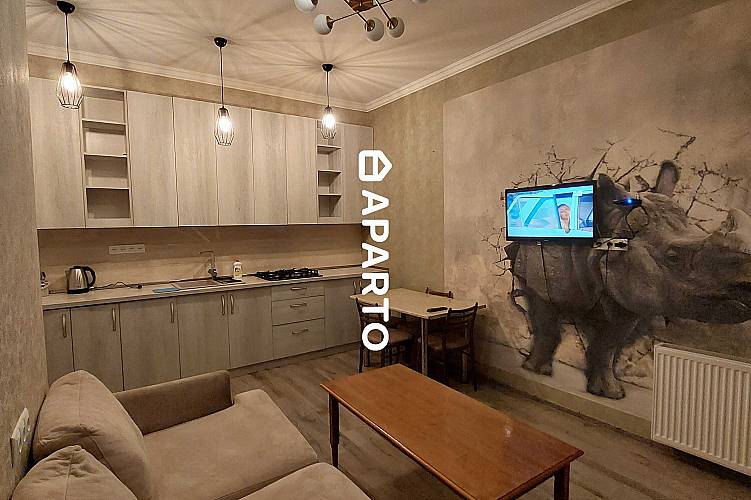 90 ლარი ღამე, ბინა დღიურად