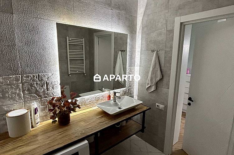 80 ლარი ღამე, ბინა დღიურად