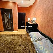 100 ლარი ღამე, ბინა დღიურად