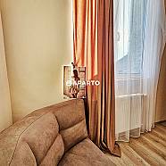 80 ლარი ღამე, ბინა დღიურად