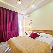 100 ლარი ღამე, ბინა დღიურად