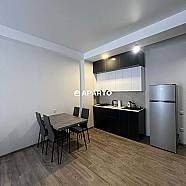 180 ლარი ღამე, ბინა დღიურად