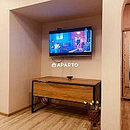 80 ლარი ღამე, ბინა დღიურად