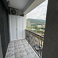 100 ლარი ღამე, ბინა დღიურად