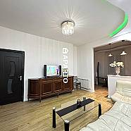 70 ლარი ღამე, ბინა დღიურად