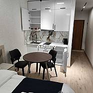 50 ლარი ღამე, ბინა დღიურად