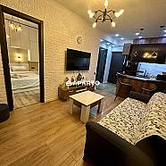 10 ლარი ღამე, ბინა დღიურად