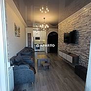 100 ლარი ღამე, ბინა დღიურად