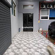 100 ლარი ღამე, ბინა დღიურად