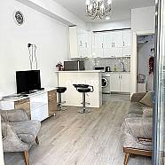 80 ლარი ღამე, ბინა დღიურად