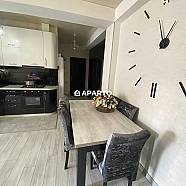 50 ლარი ღამე, ბინა დღიურად