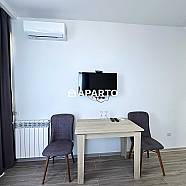 54 ლარი ღამე, ბინა დღიურად