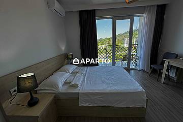 59 ლარი ღამე, ბინა დღიურად