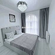 50 ლარი ღამე, ბინა დღიურად