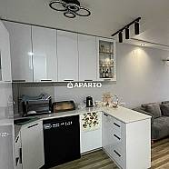 70 ლარი ღამე, ბინა დღიურად