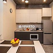 50 ლარი ღამე, ბინა დღიურად