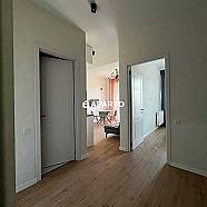 90 ლარი ღამე, ბინა დღიურად