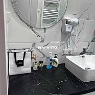 90 ლარი ღამე, ბინა დღიურად