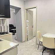 100 ლარი ღამე, ბინა დღიურად