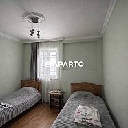 100 ლარი ღამე, ბინა დღიურად