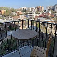 80 ლარი ღამე, ბინა დღიურად