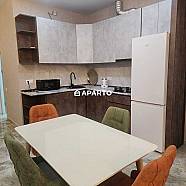 180 ლარი ღამე, ბინა დღიურად