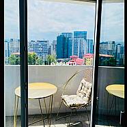 60 ლარი ღამე, ბინა დღიურად