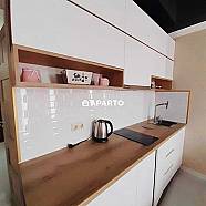 60 ლარი ღამე, ბინა დღიურად