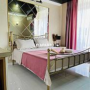 60 ლარი ღამე, ბინა დღიურად