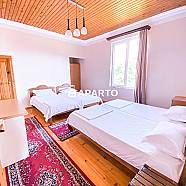 30 ლარი ღამე, ბინა დღიურად