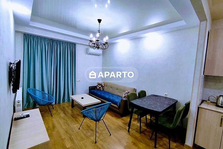 80 ლარი ღამე, ბინა დღიურად