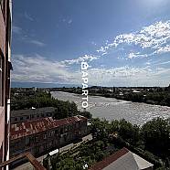120 ლარი ღამე, ბინა დღიურად