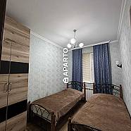 100 ლარი ღამე, ბინა დღიურად