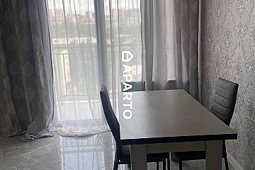 70 ლარი ღამე, ბინა დღიურად