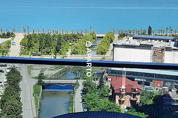 100 ლარი ღამე, ბინა დღიურად